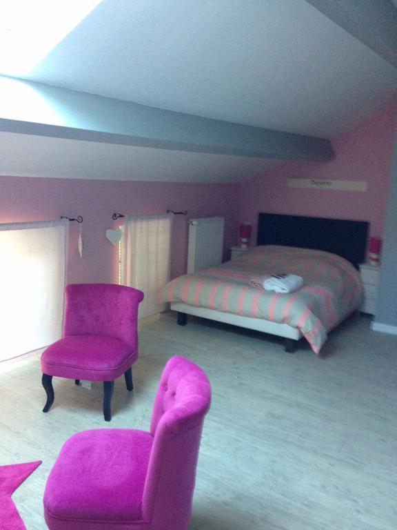 Appartements D'Hotes Santa Giulia นีออร์ ห้อง รูปภาพ